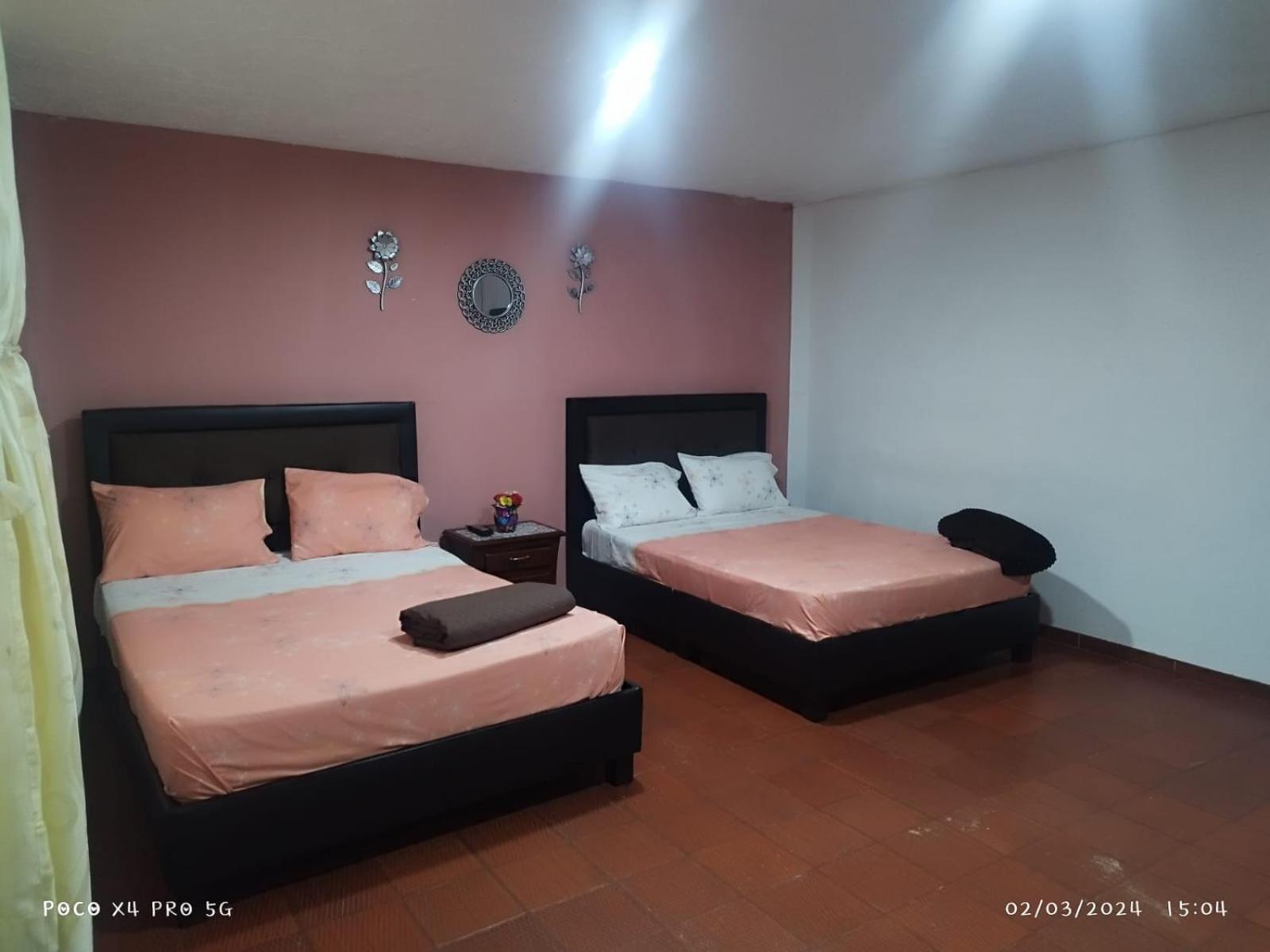 Hotel Campestre La Fuente - Piscina มอนิกวิรา ห้อง รูปภาพ
