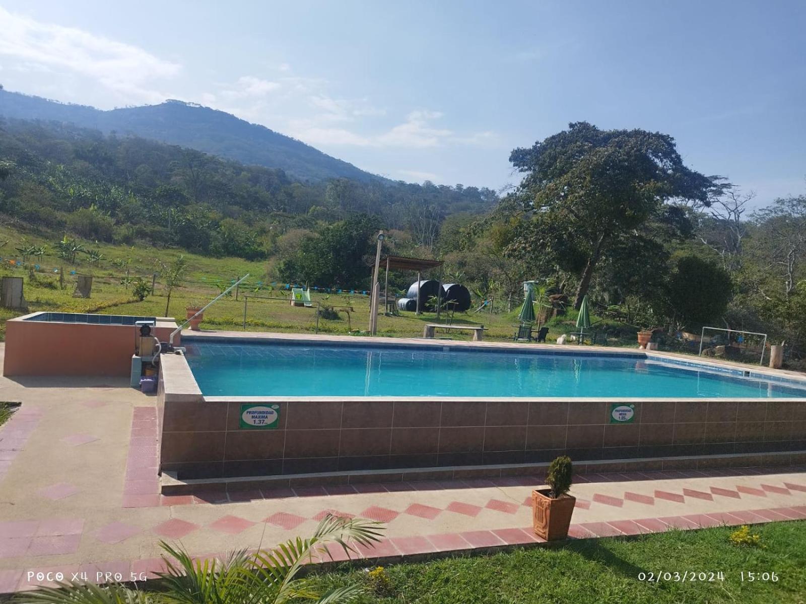 Hotel Campestre La Fuente - Piscina มอนิกวิรา ภายนอก รูปภาพ