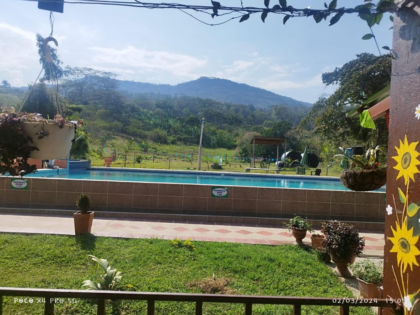 Hotel Campestre La Fuente - Piscina มอนิกวิรา ภายนอก รูปภาพ
