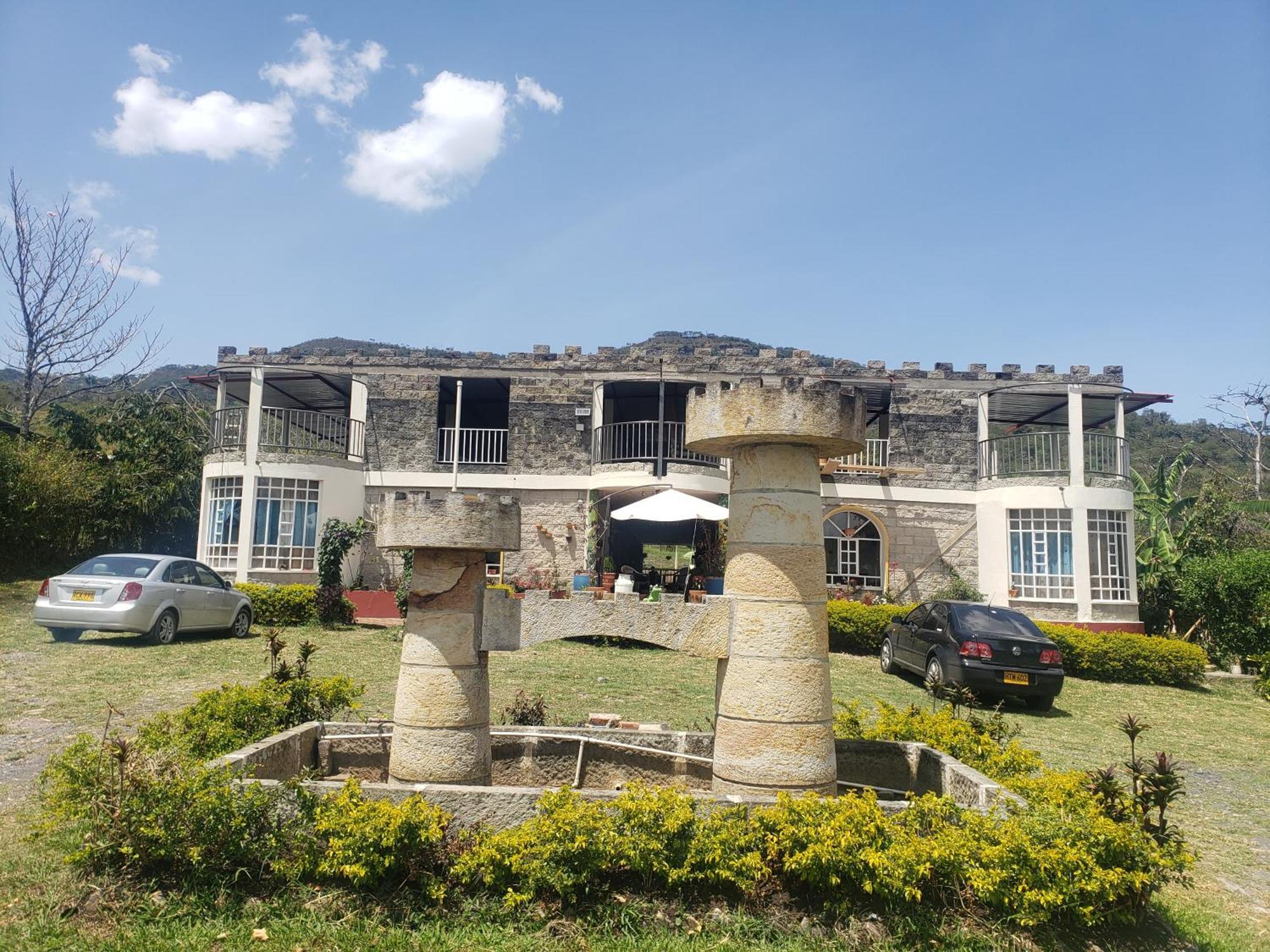 Hotel Campestre La Fuente - Piscina มอนิกวิรา ภายนอก รูปภาพ